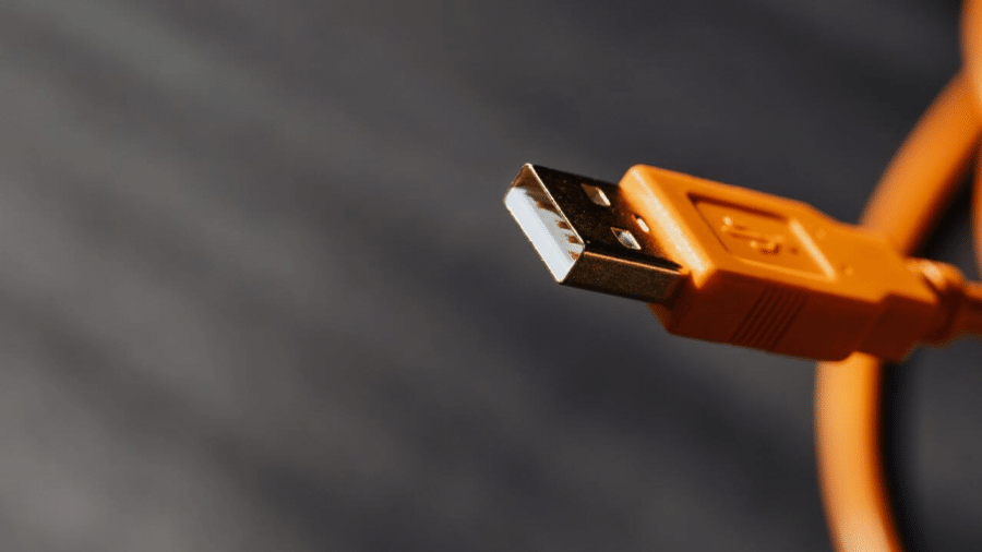 Capa do artigo Tipos de USB: conheça a diferença e quando usar cada um