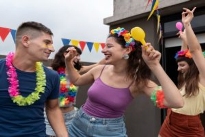 Capa do artigo Kit folião: itens para aproveitar o carnaval de rua, na praia ou em casa